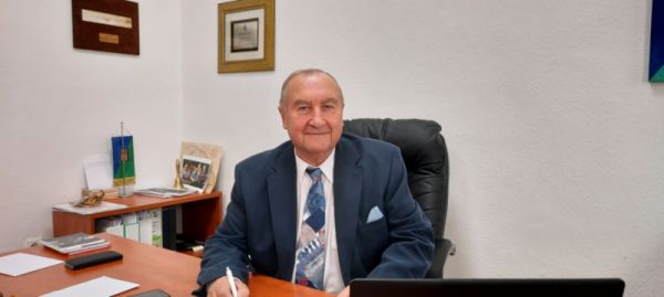 Dr. Vass György polgármester